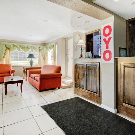 Oyo Hotel Douglas Ga Us-441 Eksteriør billede
