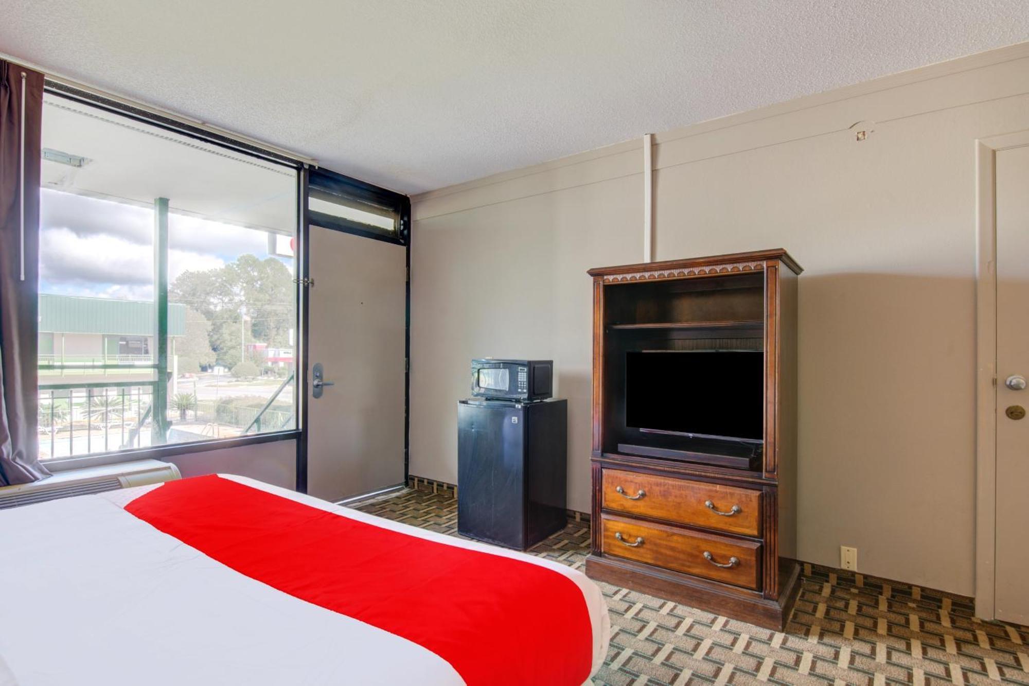 Oyo Hotel Douglas Ga Us-441 Eksteriør billede