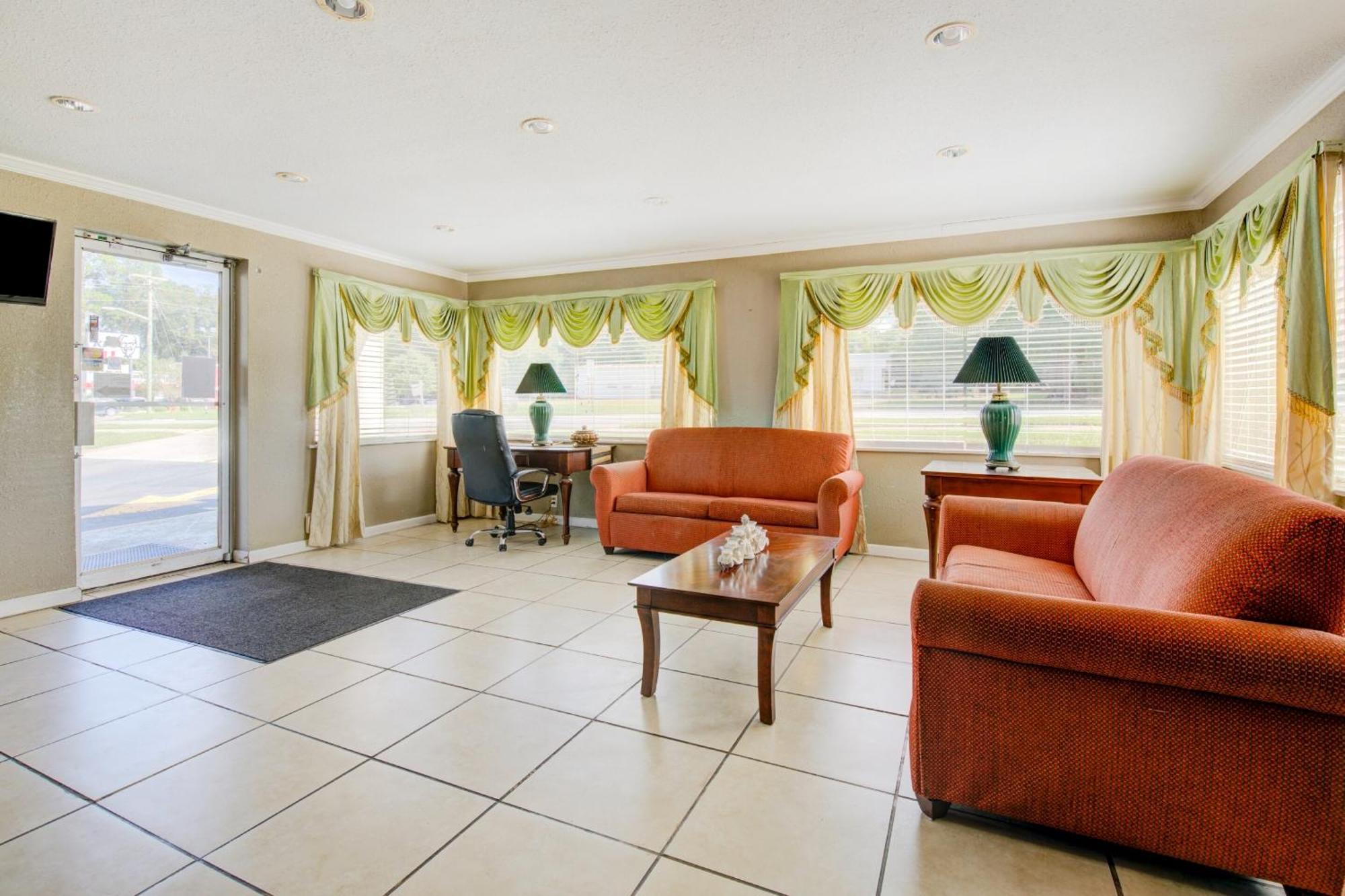 Oyo Hotel Douglas Ga Us-441 Eksteriør billede